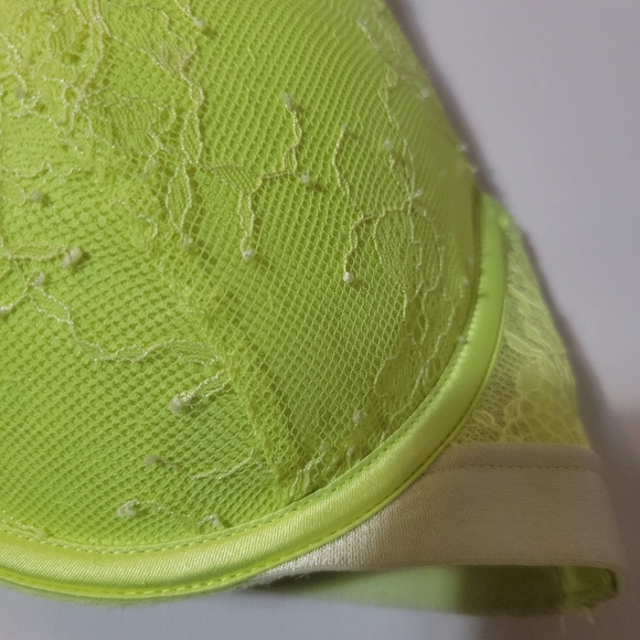 VS Neon Yellow Push Up Bra - Picture 2 of 5